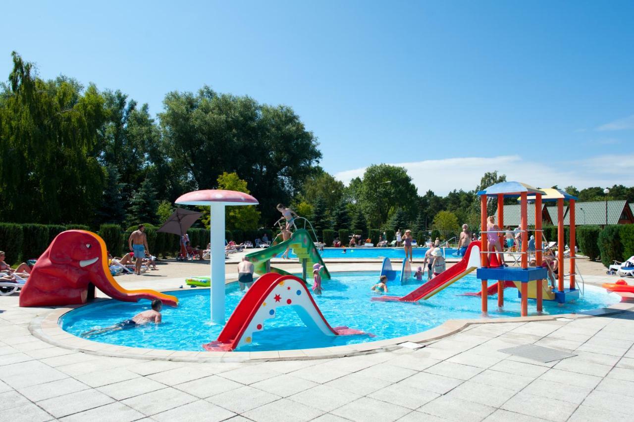 Zem-Tourist Hotel Pustkowo Exterior photo